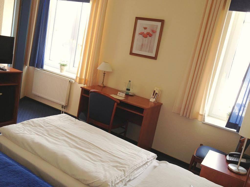 Klausdorfer Hof Hotel Schwentinental Luaran gambar