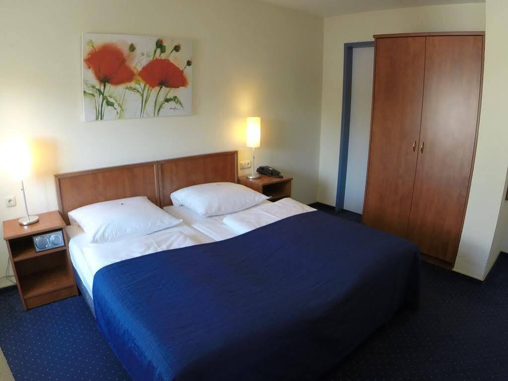 Klausdorfer Hof Hotel Schwentinental Luaran gambar